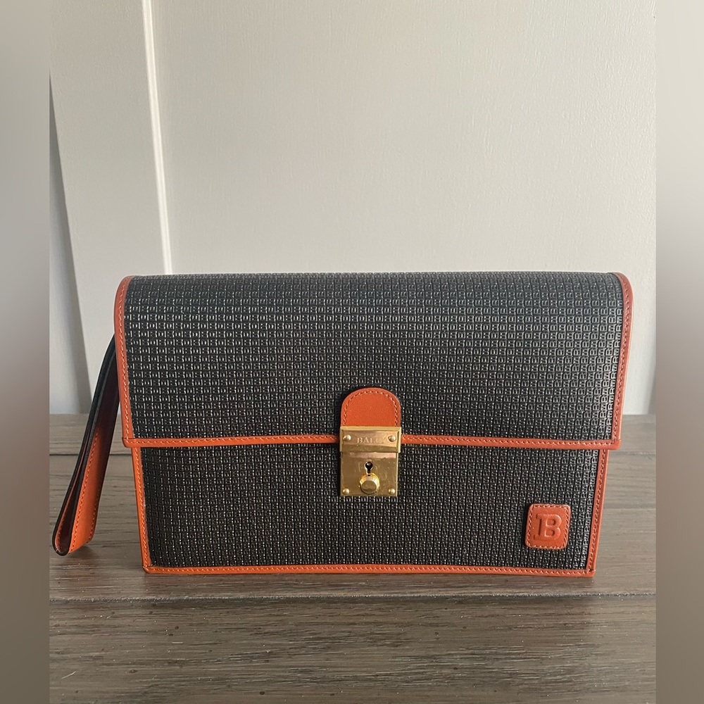 VGUC; Bally Clutch/Lg Wristlet. Black ‘B’ leather with Brown Leather Accents